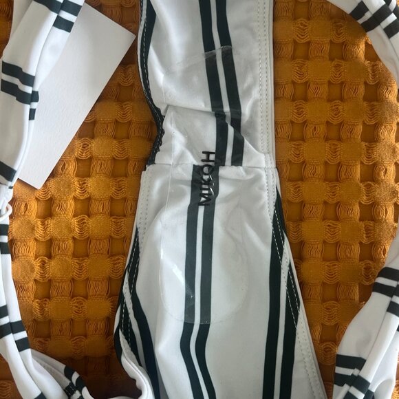 Mikoh Swimsuit set - Picture 4 of 4